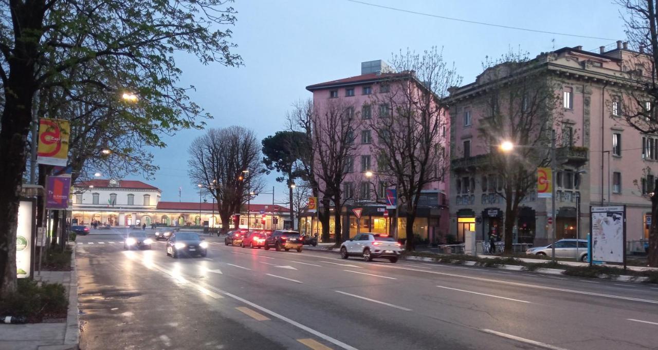 Apartment Nido Stazione Bérgamo Exterior foto