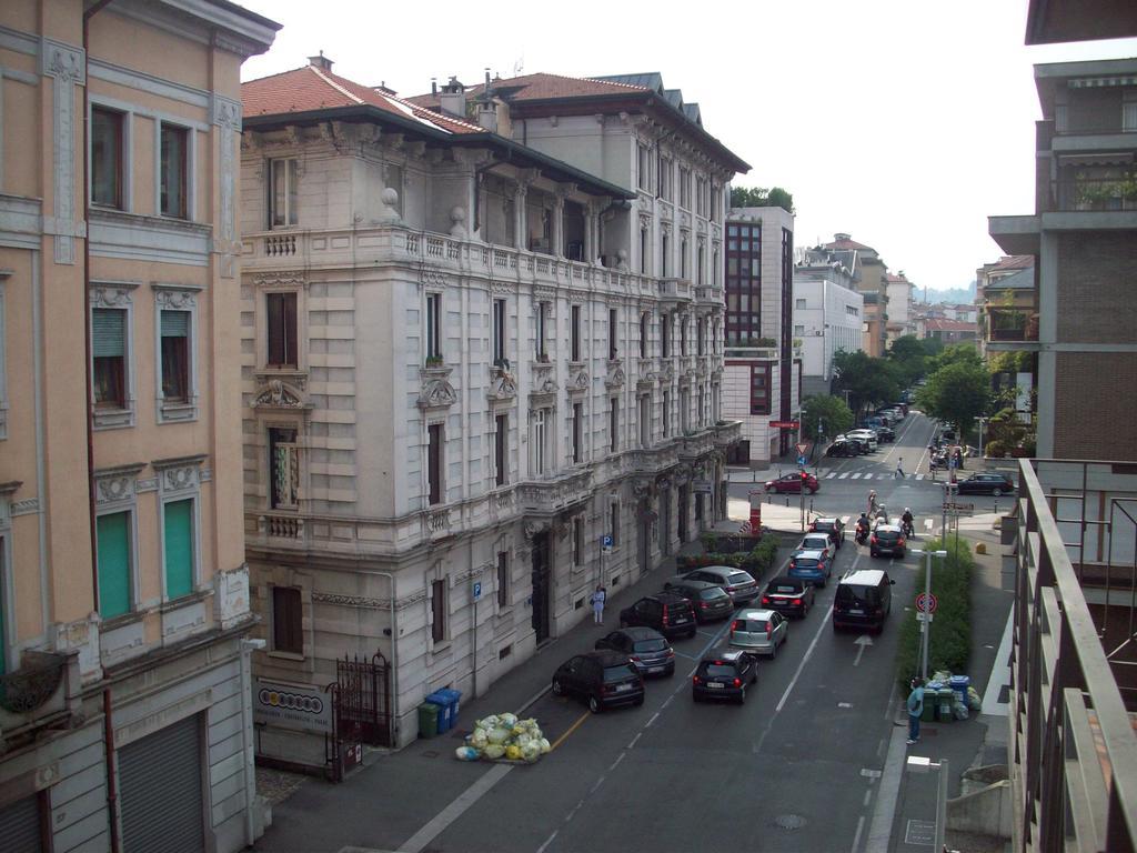 Apartment Nido Stazione Bérgamo Exterior foto